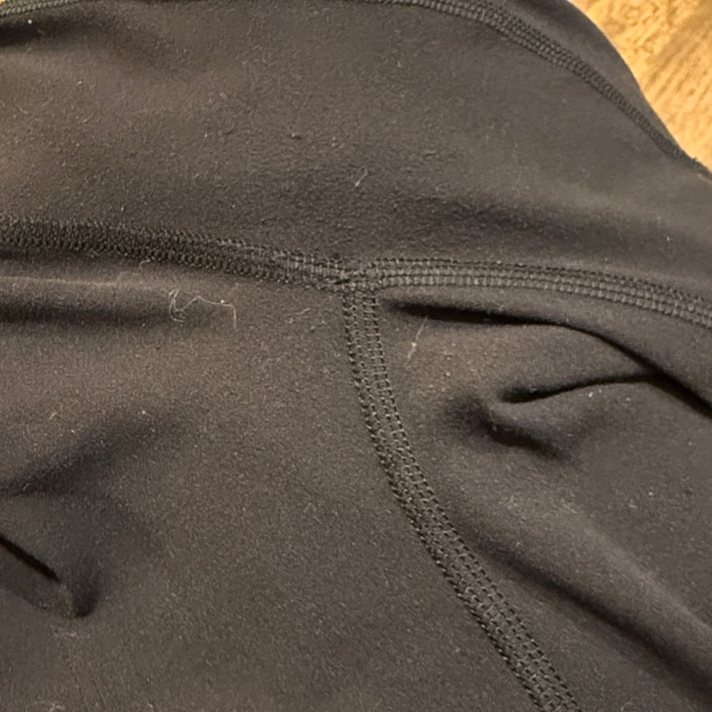 Lululemon Align Joggers Black size 6 28 inseam - Picture 3 of 5